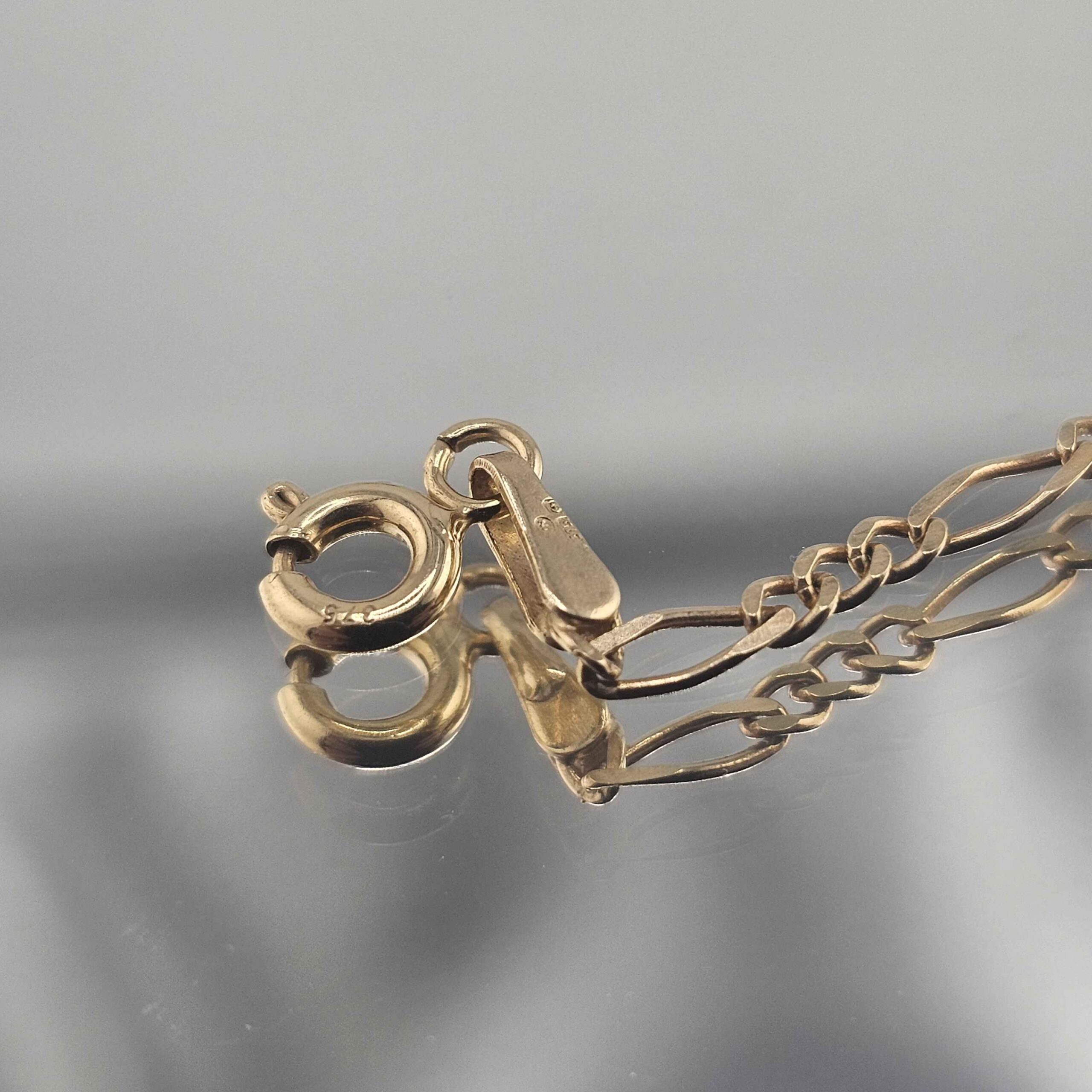 9ct Figaro ID CZ Heart Bracelet 7" - Image 3