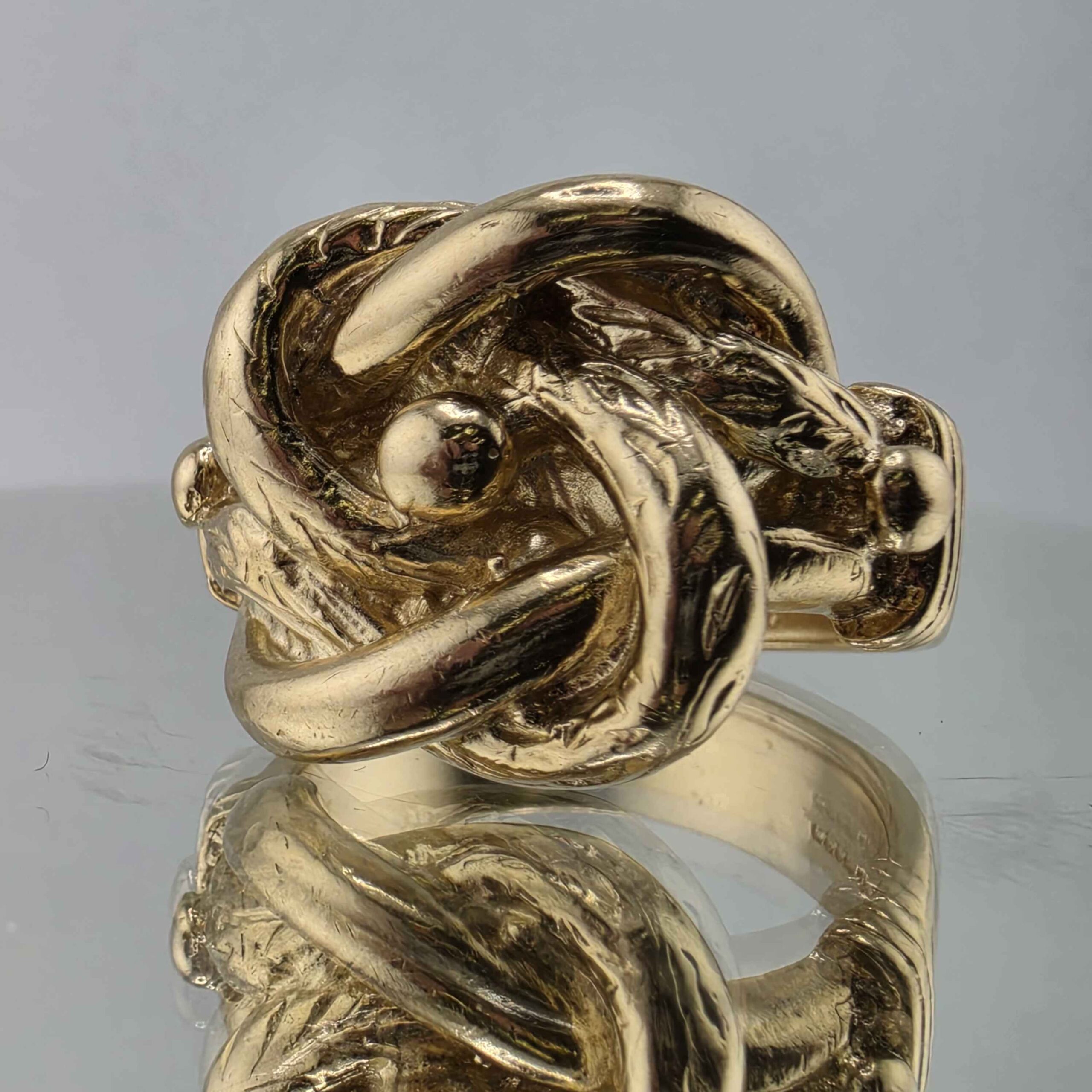 9ct Gold Knot Ring (Size Z)