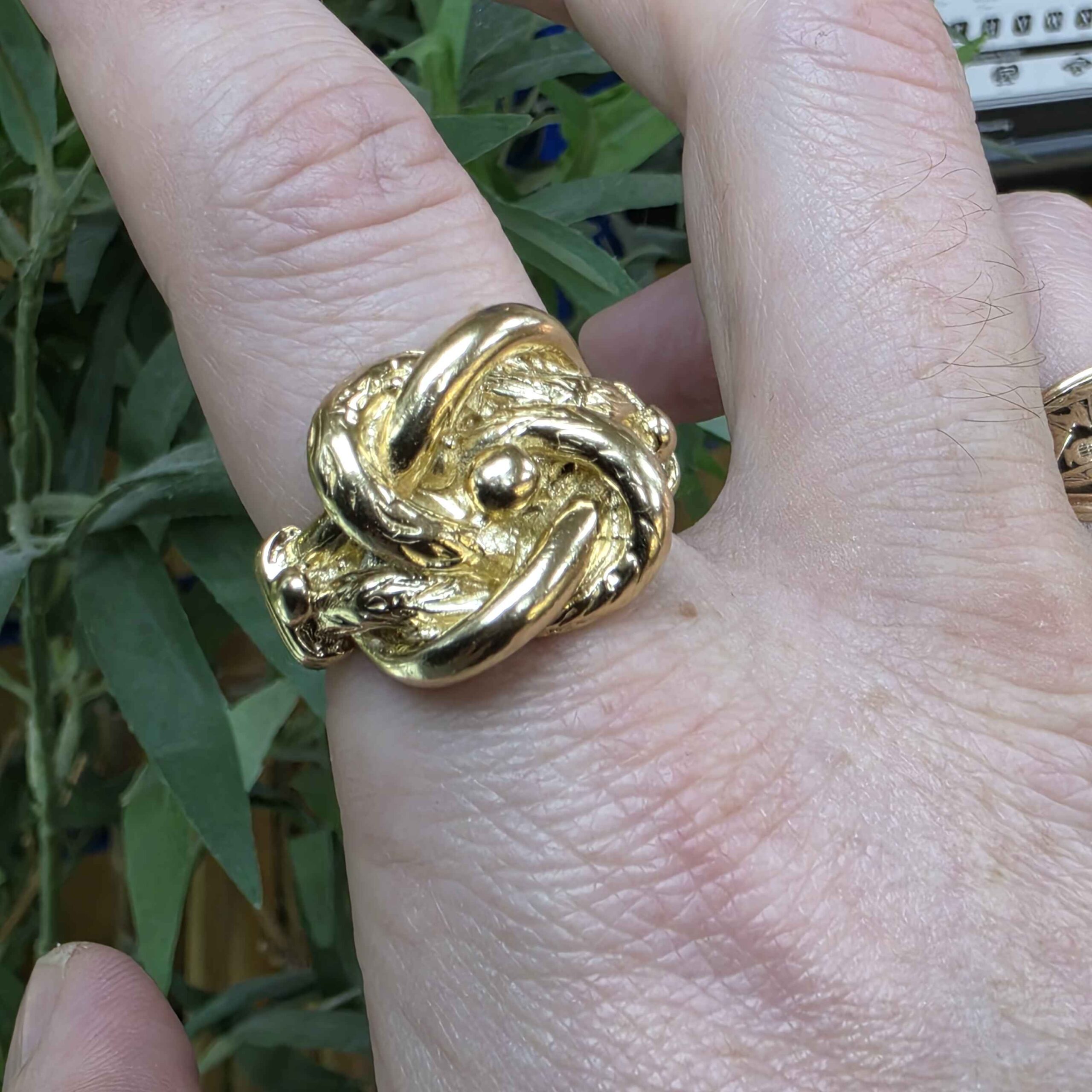 9ct Gold Knot Ring (Size Z) - Image 4
